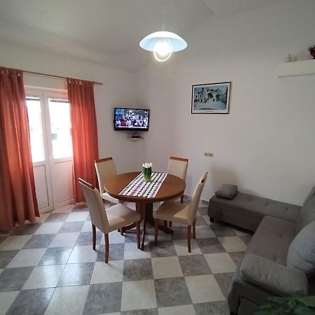 Apartments Katarina ボル エクステリア 写真