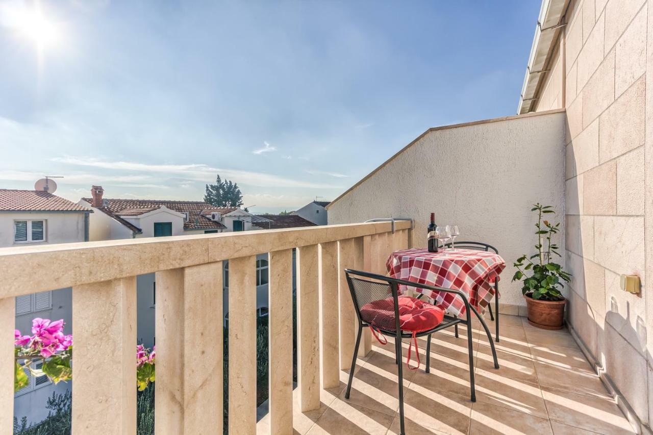 Apartments Katarina ボル エクステリア 写真